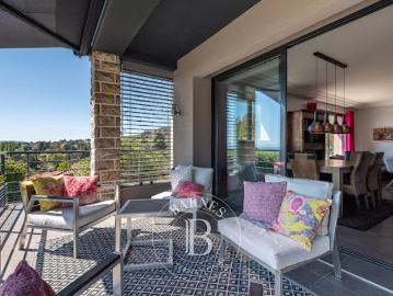 Vente Maison 7 pièces 240 m2 Saint Cyr au Mont d'Or