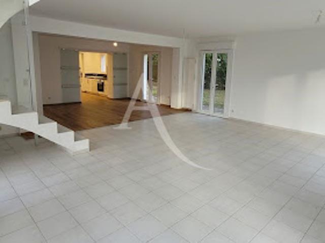 Vente Maison 7 pièces 240 m2 Salbris