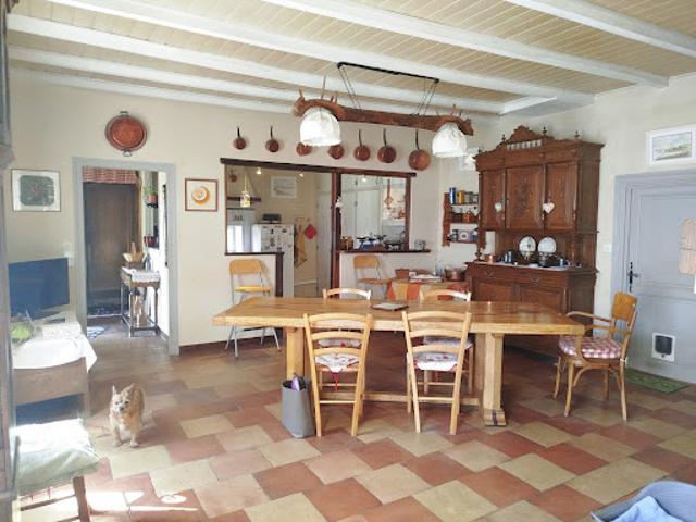 Vente Maison 7 pièces 240 m2 Soussac