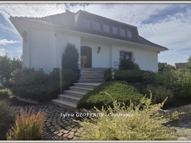 Vente Maison 7 pièces 241 m2 Ichtratzheim