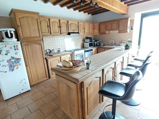 Vente Maison 7 pièces 242 m2 Oléac Dessus