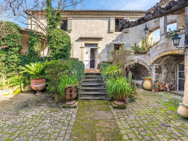 Vente Maison 7 pièces 242 m2 Crespian