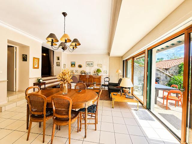 Vente Maison 7 pièces 243.93 m2 Pont Saint Martin