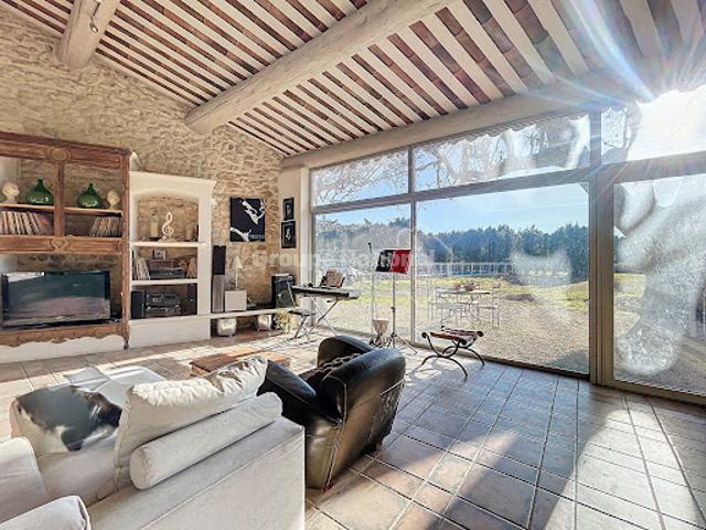 Vente Maison 7 pièces 255 m2 Mollégès
