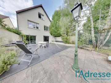 Vente Maison 7 pièces 255 m2 Champs sur Marne
