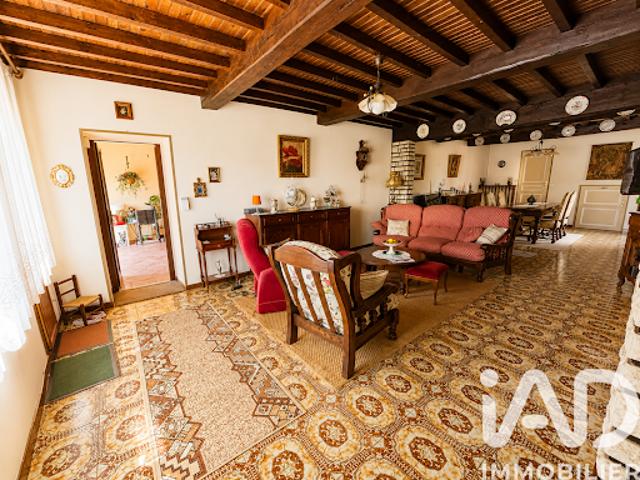 Vente Maison 7 pièces 255 m2 Etalle