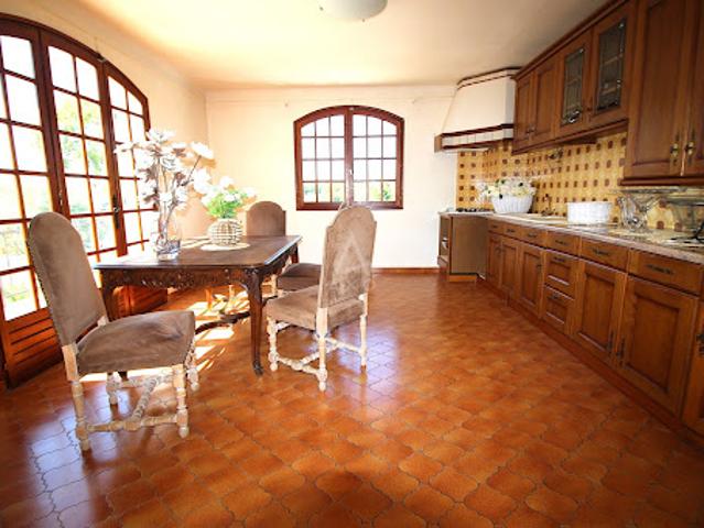 Vente Maison 7 pièces 256 m2 Castelsarrasin