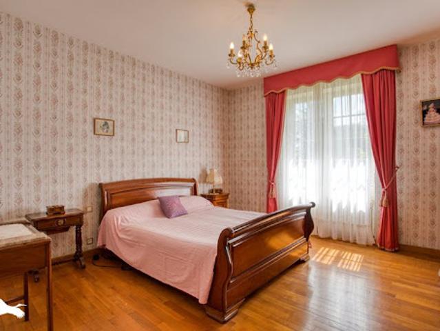 Vente Maison 7 pièces 256 m2 Gramat