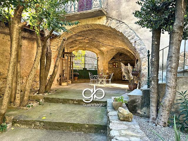 Vente Maison 7 pièces 256 m2 Quissac