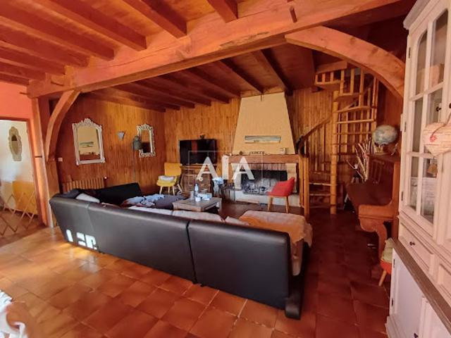 Vente Maison 7 pièces 257 m2 Les Adjots