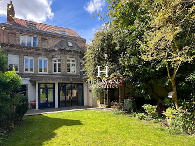 Vente Maison 7 pièces 258 m2 Saint Omer