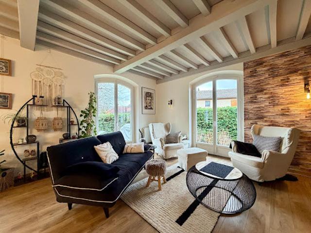 Vente Maison 7 pièces 259 m2 Saint Jean de Moirans