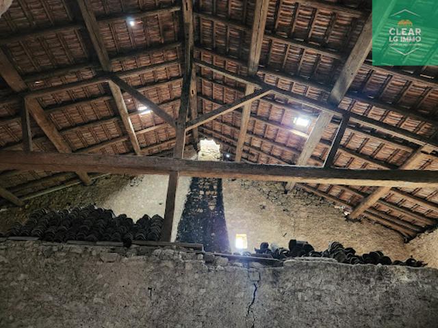 Vente Maison 7 pièces 250 m2 Oudrenne