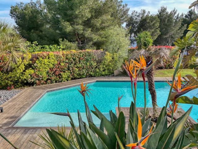Vente Maison 7 pièces 250 m2 Ollioules