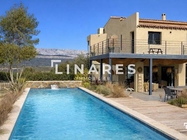 Vente Maison 7 pièces 250 m2 Aix en Provence