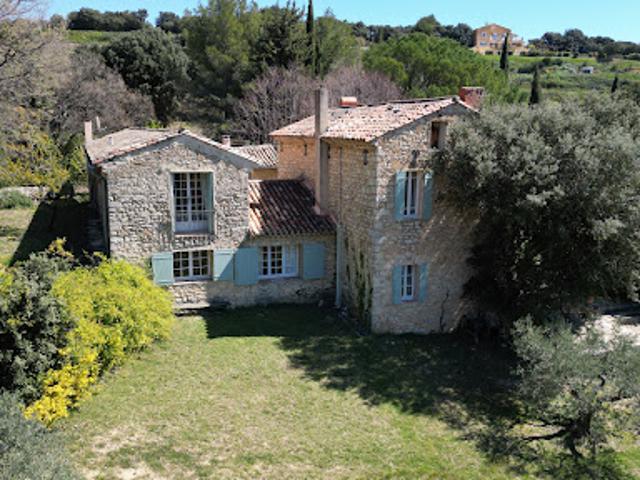 Vente Maison 7 pièces 250 m2 Suzette