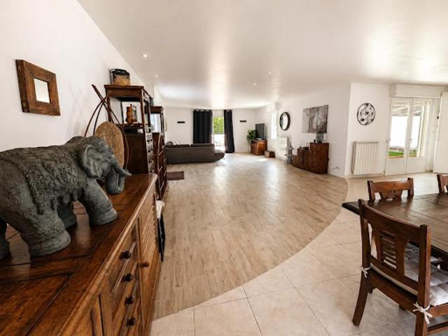 Vente Maison 7 pièces 250 m2 Lombez