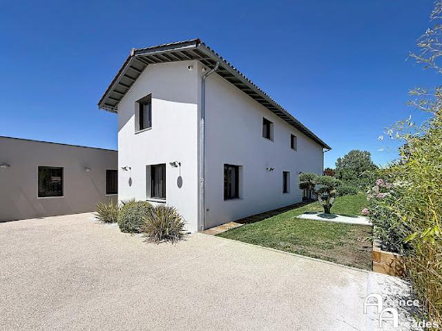 Vente Maison 7 pièces 250 m2 Saint Sulpice et Cameyrac