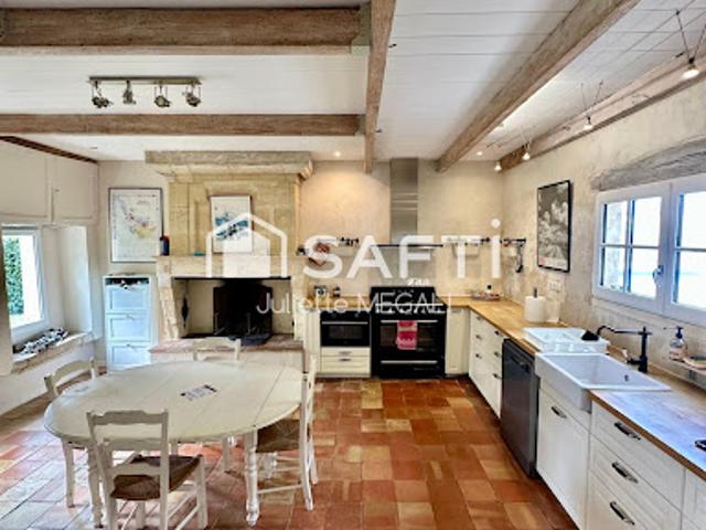 Vente Maison 7 pièces 250 m2 Saint Emilion