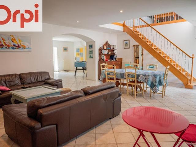 Vente Maison 7 pièces 250 m2 Thairé
