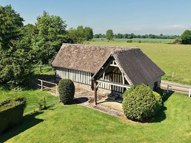 Vente Maison 7 pièces 252 m2 Epaignes