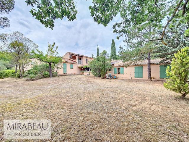Vente Maison 7 pièces 252 m2 Pierrevert