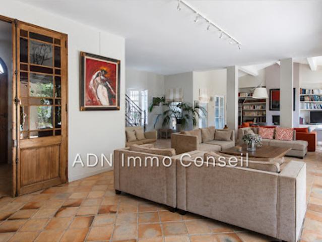 Vente Maison 7 pièces 264 m2 Mallemort
