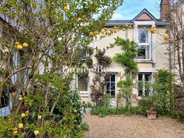 Vente Maison 7 pièces 264 m2 Tours