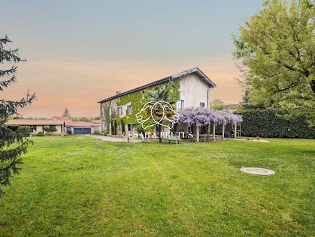 Vente Maison 7 pièces 265 m2 Eyzin Pinet