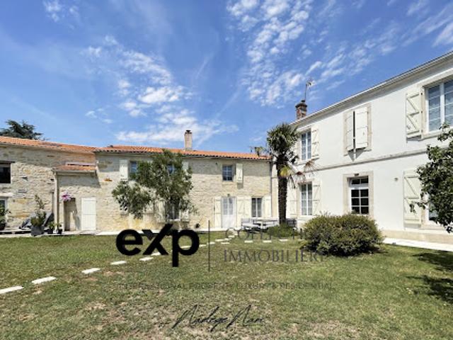 Vente Maison 8 pièces 265 m2 Sainte Soulle