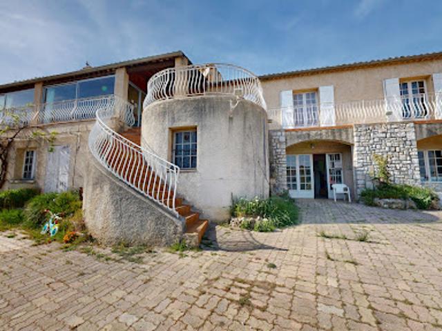 Vente Maison 7 pièces 267.59 m2 Riez