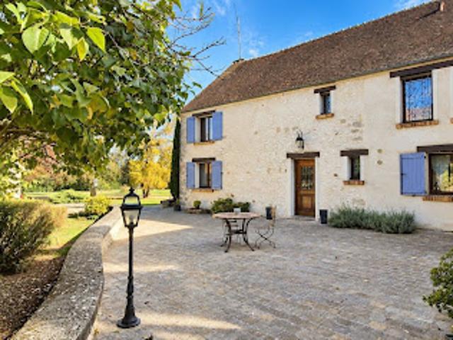 Vente Maison 7 pièces 268 m2 Vaudoy en Brie