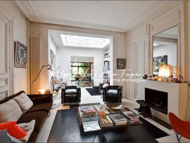 Vente Maison 9 pièces 260 m2 Lille