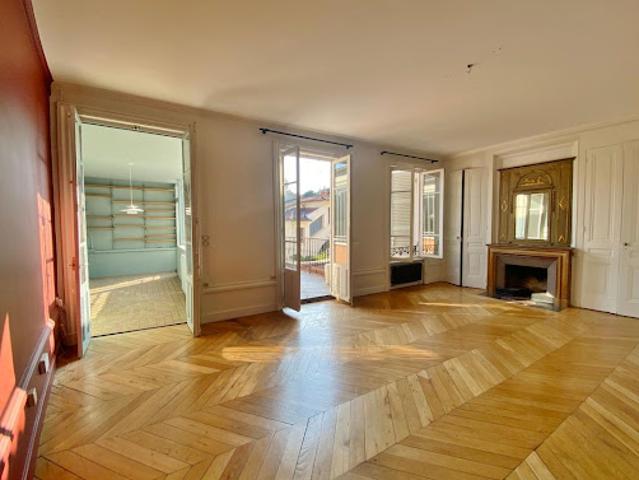 Vente Maison 7 pièces 260 m2 Sainte Foy lès Lyon