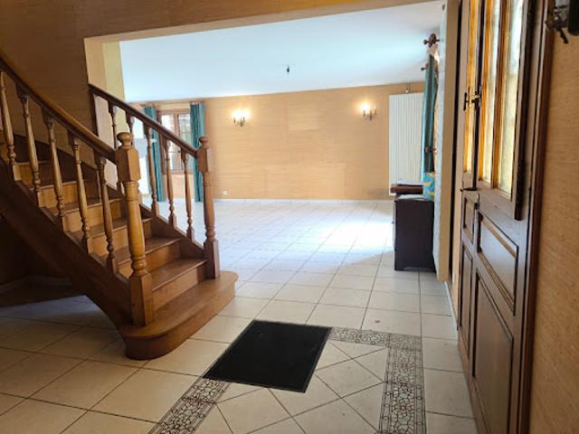 Vente Maison 7 pièces 261 m2 Solesmes