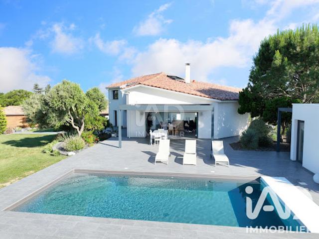 Vente Maison 7 pièces 262 m2 Saint leon