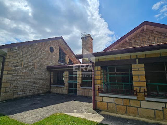 Vente Maison 7 pièces 263 m2 Villette