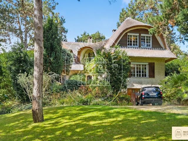 Vente Maison 7 pièces 275 m2 La Celle Saint Cloud