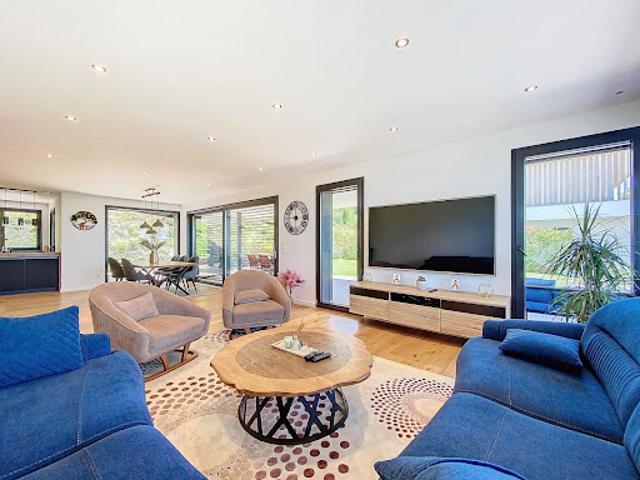 Vente Maison 7 pièces 276.47 m2 Neuvecelle
