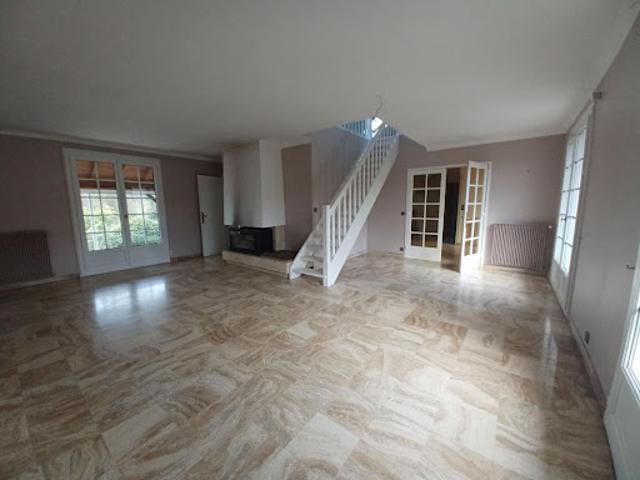 Vente Maison 7 pièces 277 m2 La Souterraine