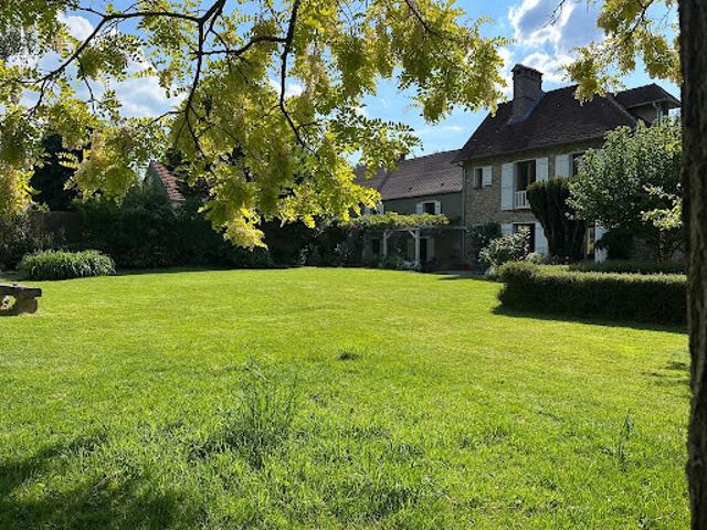 Vente Maison 7 pièces 270 m2 Guérard