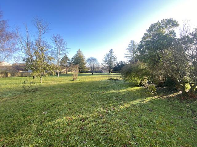 Vente Maison 7 pièces 270 m2 Rouillac