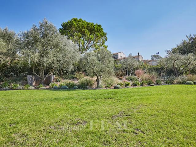 Vente Maison 7 pièces 300 m2 Paradou