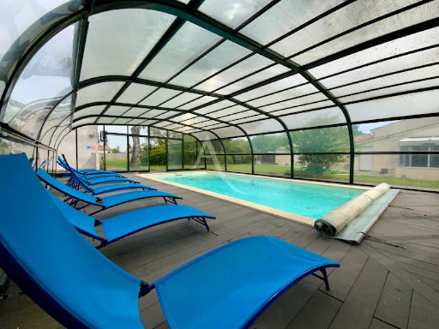 Vente Maison 7 pièces 270 m2 Pons