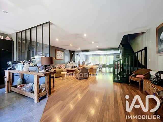 Vente Maison 7 pièces 272 m2 Etampes