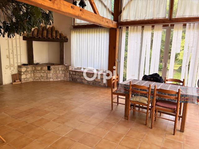Vente Maison 7 pièces 272 m2 Saint Just Luzac