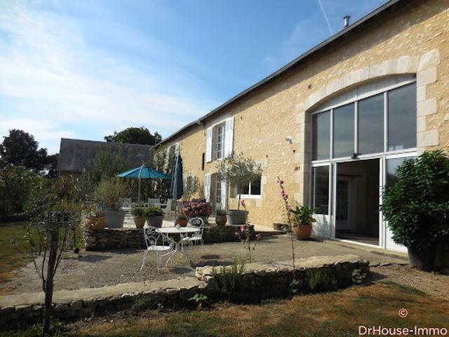 Vente Maison 7 pièces 272 m2 Sainte Radegonde