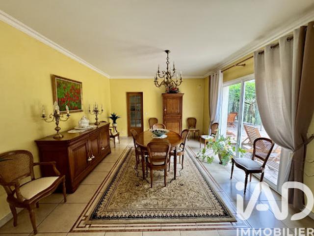 Vente Maison 7 pièces 273 m2 Orsay
