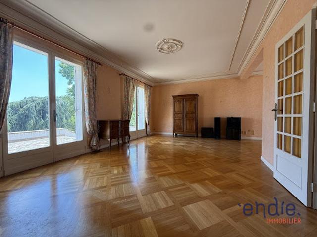 Vente Maison 7 pièces 273 m2 Dompierre sur Besbre