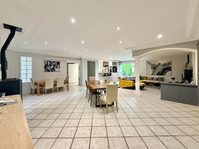 Vente Maison 7 pièces 280 m2 Frontenas